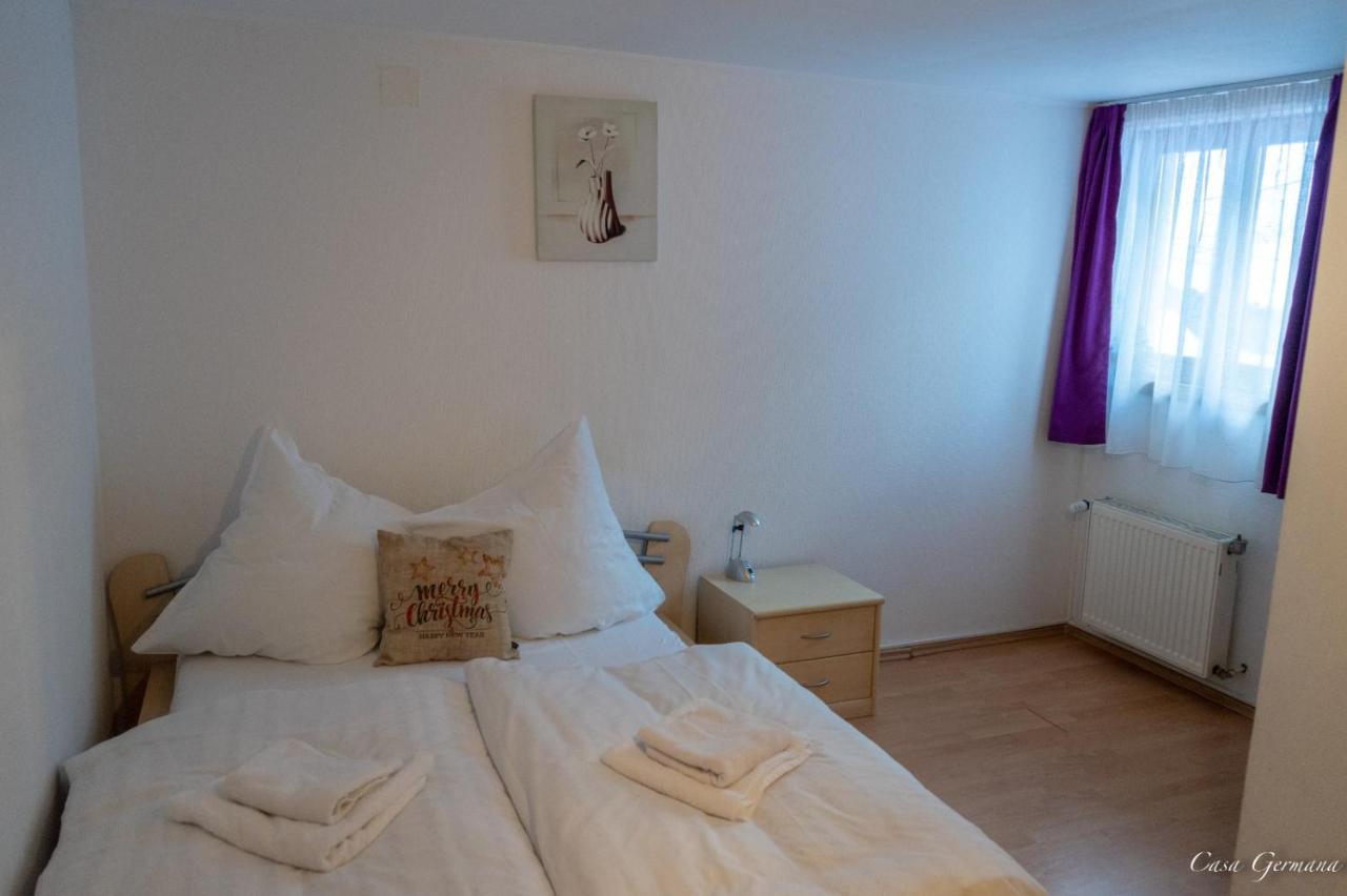 Casa Germana Hotel Lupeni  Екстериор снимка