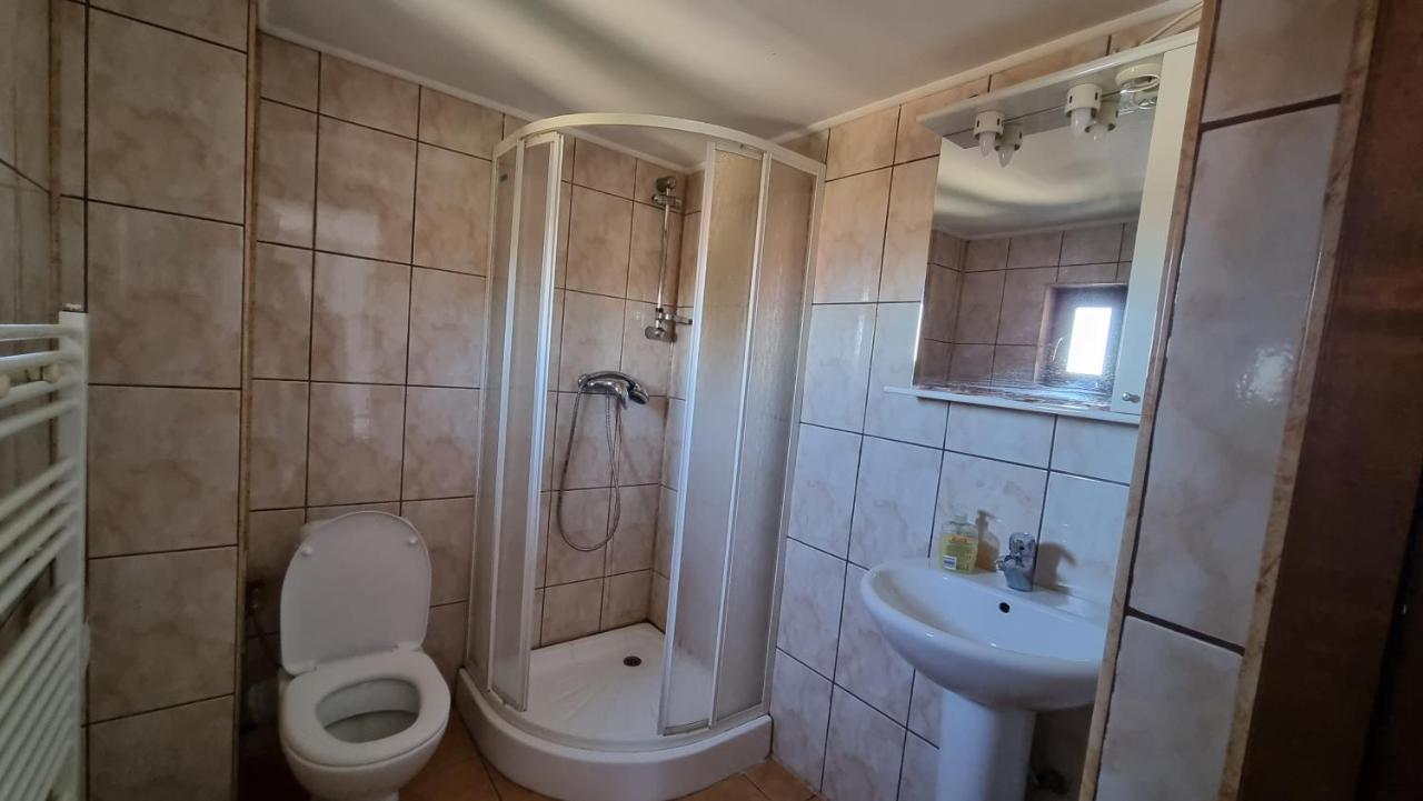 Casa Germana Hotel Lupeni  Екстериор снимка